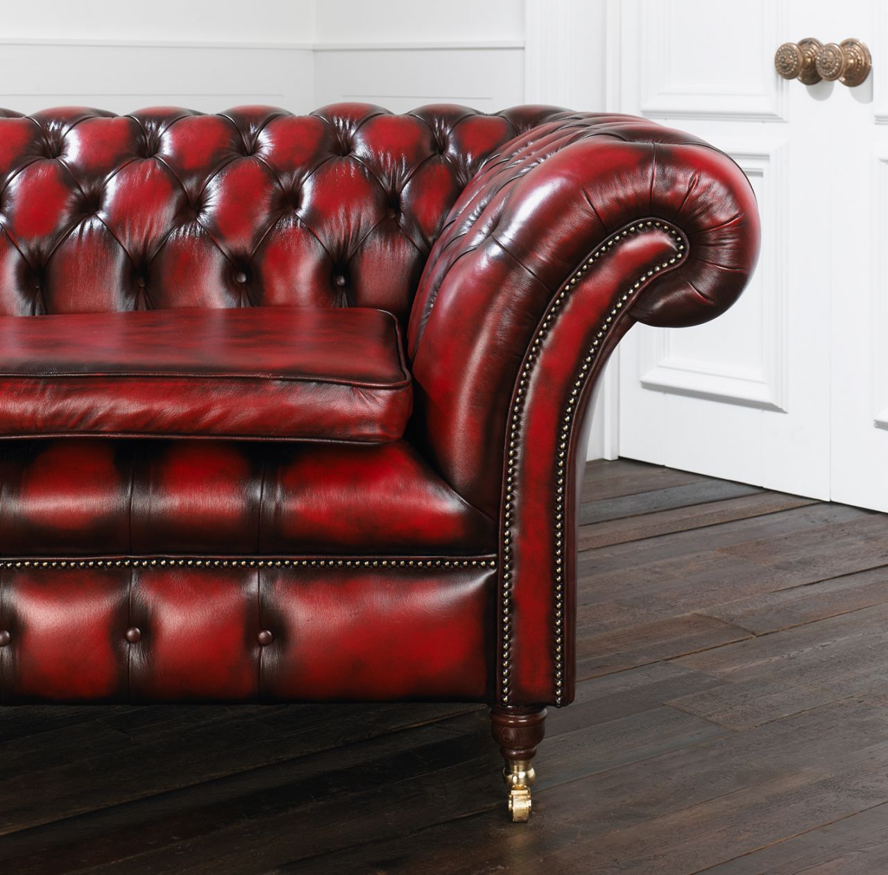 How Comfortable is a Chesterfield Sofa? Distinctive Chesterfields USA